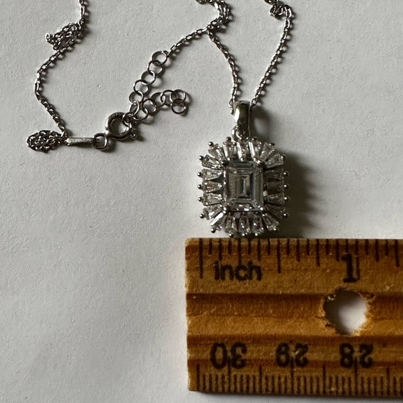 925 Silver baguette cz necklace trending - Picture 3 of 4